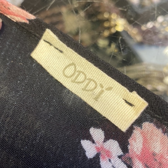 (1097) Bohemian style Floral print with bell sleeves dress size small - Picture 4 of 5